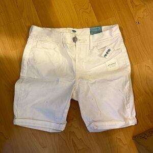 Old Navy Kids Mid length white shorts NWT